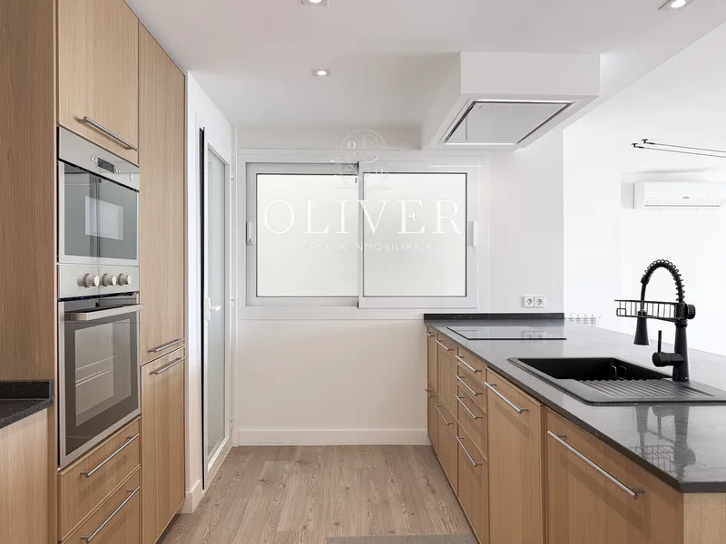Apartment with sea views on Paseo Marítimo — photo 8