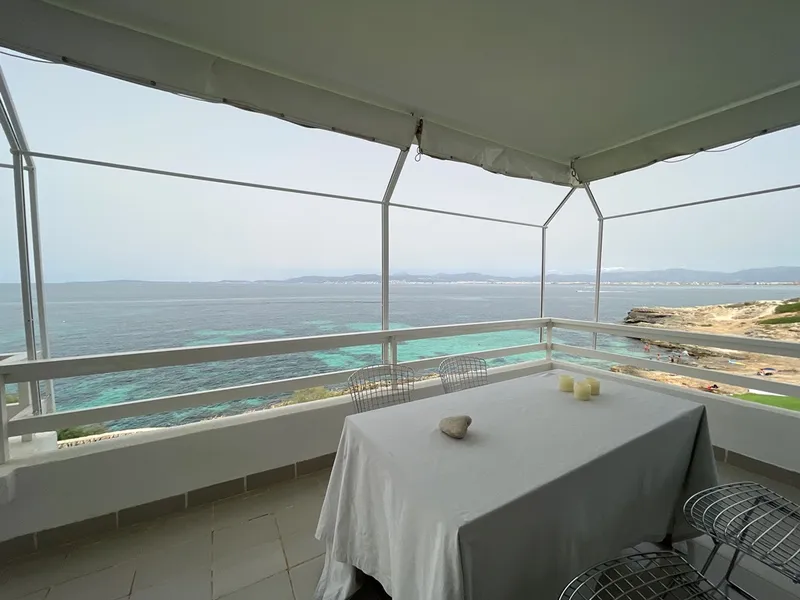 Prestigious frontline property in the exclusive area of Son Verí and Cap Rocat — photo 1