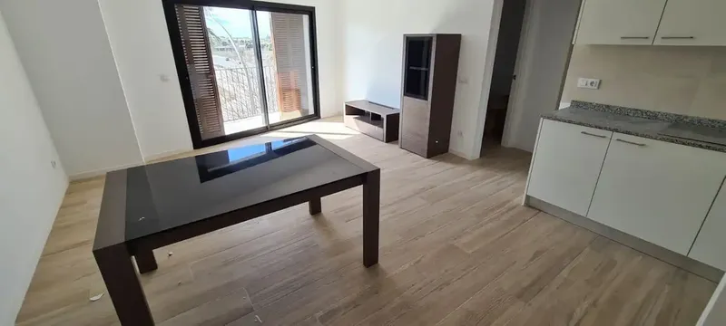 Bonito Piso en Primera Planta - Obra Reciente Reformada. — photo 6
