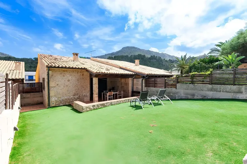 Well-kept terraced house with private pool in a quiet residential area of Cala Sant Vicenç — photo 7