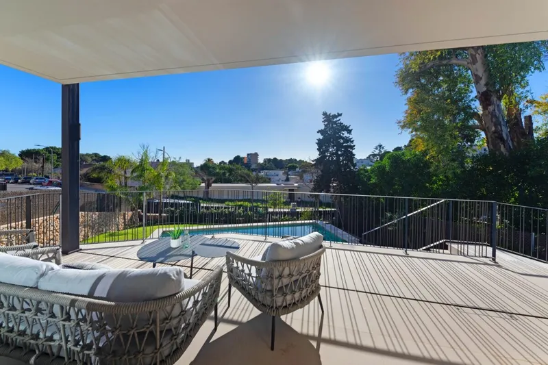 Contemporary four-bedroom luxury villa for sale in Bonanova, Palma — photo 4