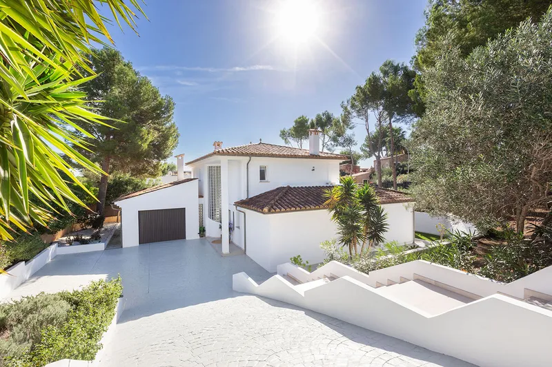 Exclusive villa with Mediterranean lifestyle — photo 4