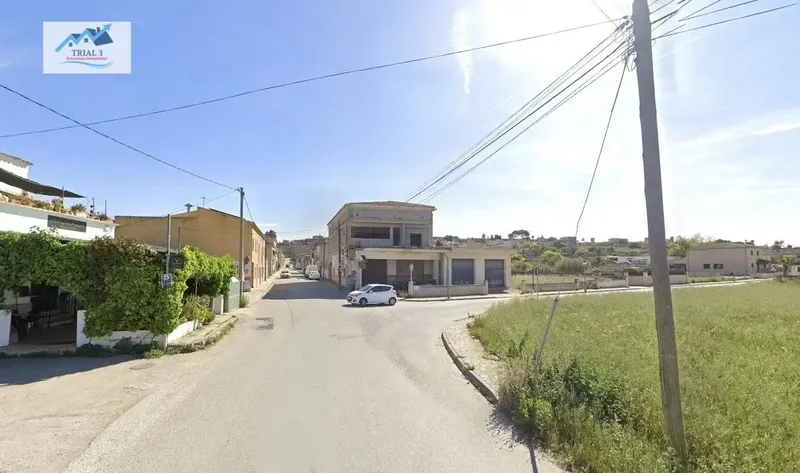 Possible occupation of the property, cannot be visited or financed — photo 2