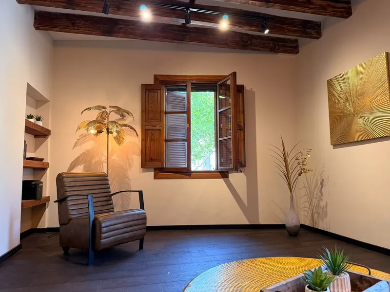 Exclusive designer apartment on the 1st floor, at the market square of Llucmajor — photo 8