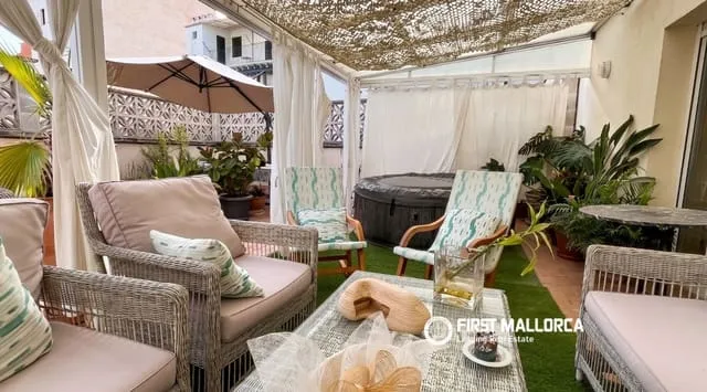 Apartment for rent in Arxiduc, Palma de Mallorca — photo 2