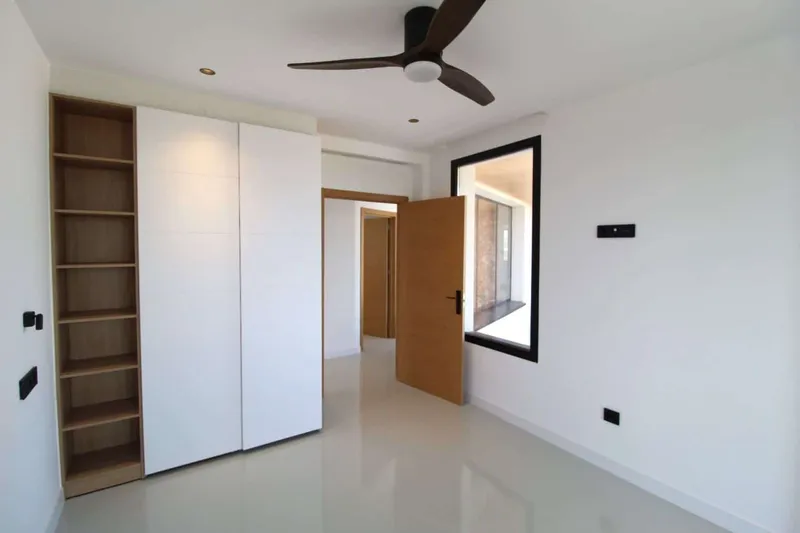 Luxurious new-build villa with stunning rooftop terrace in Sa Ràpita — photo 10