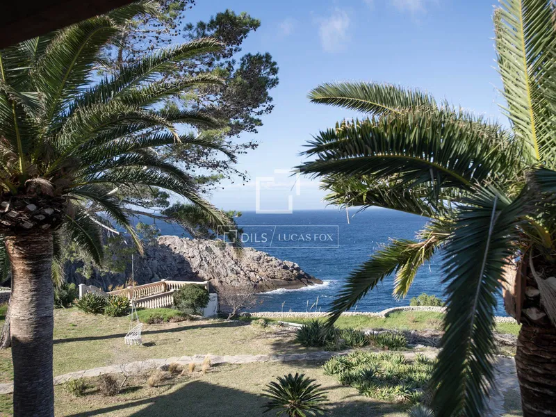House / villa of 690m² with 1,500m² garden for sale in Esporles — photo 1