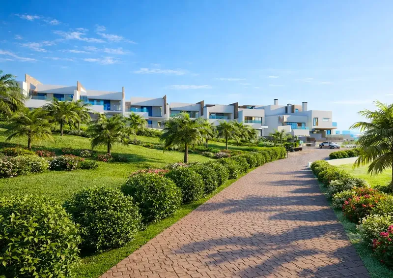 Exclusive 3-bedroom apartment on the beachfront with panoramic sea views and Gibraltar — photo 2