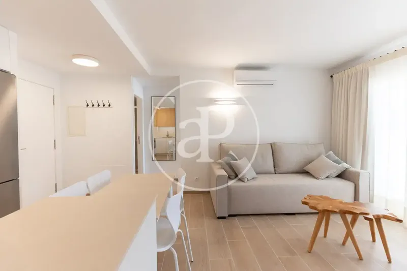 Charming renovated ground floor flat for rent in Cala Bona — photo 7