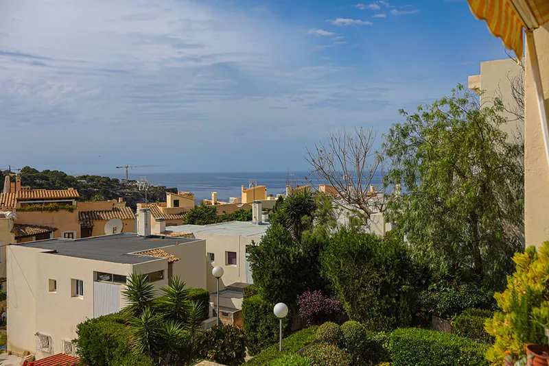 Attractive 3-room apartment with sea views in Santa Ponsa — photo 12