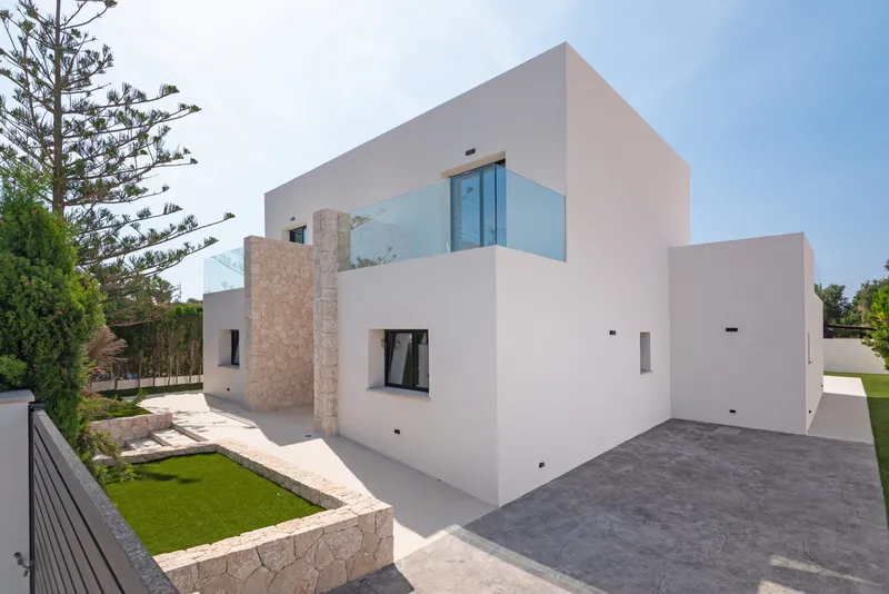 Detached house with pool and bioclimatic design in Bahía Grande, Mallorca — photo 7