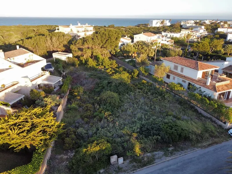 South-facing residential plot near coastal trails in prestigious Portocolom | Last opportunity — photo 6