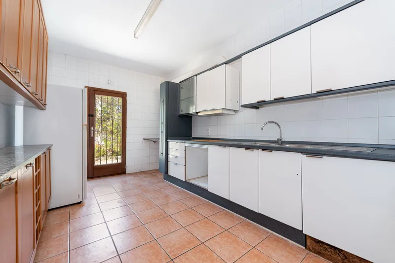 Detached villa with private pool just 400 metres from the beach — photo 6