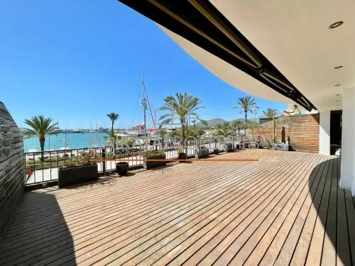 Amazing first-line apartment in Puerto de Alcudia, Mallorca — photo 1