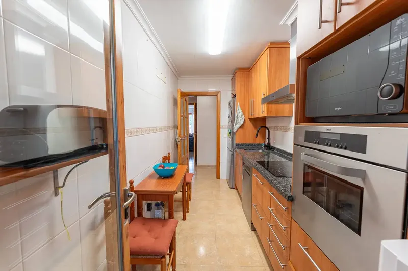 Discover your new home in the quiet neighborhood of Son Amonda. With 96 m2 of apartment and 55 m2 of terrace, this apartment offers you a comfortable and mo — photo 6