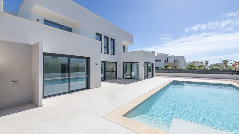 Luxury villa in Sa Rapita with beautiful pool landscape in a quiet location, close to Es Trenc beach — photo 4