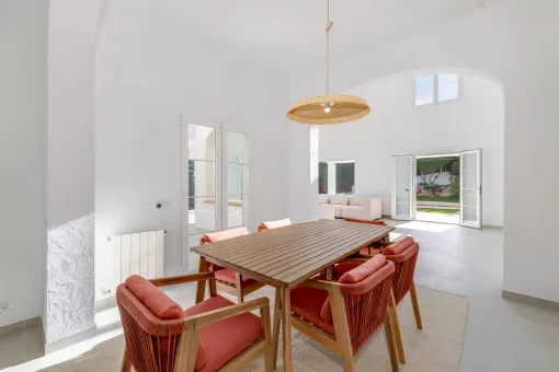 Santa Ponsa, exclusive Mediterranean villa with well-kept garden in the heart of Nova Santa Ponsa — photo 12