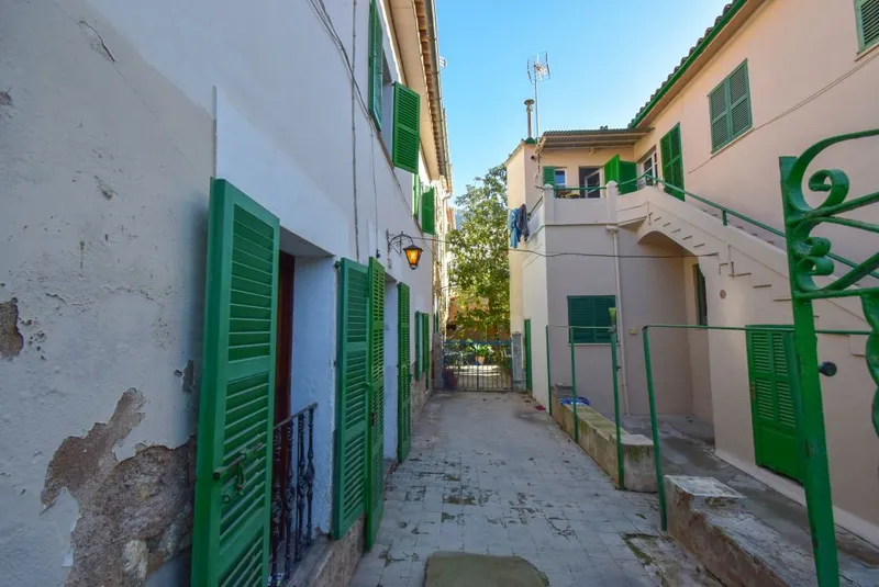 Typical Mallorcan house with a spacious patio in Sóller — photo 12
