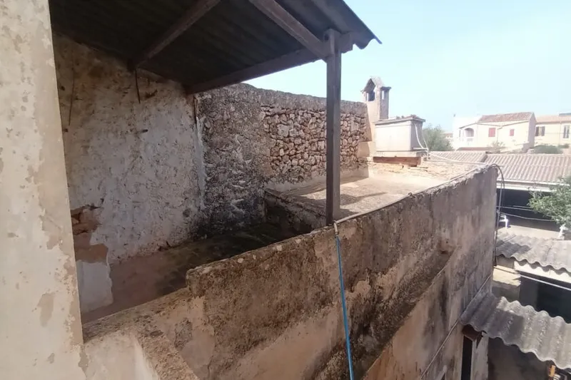 2-storey village house with courtyard, terrace and garage in Llombards — DH 08 — photo 8