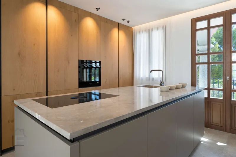 Stylish completely renovated townhouse on the first sea line in the old town of Portocolom — photo 8