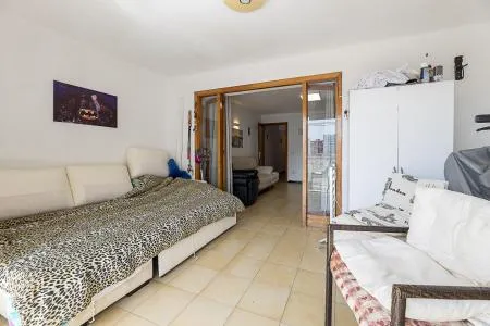 Flat in Llucmajor (S'Arenal) with 97 m² built surface, 8 m² terrace, 3 bedrooms, 1 bathroom, 130 m to the sea, lift — photo 11
