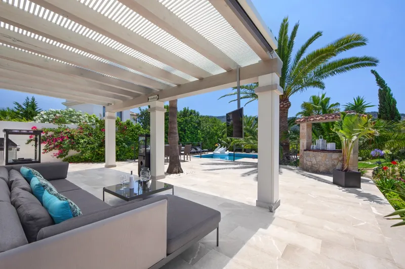 Mediterranean villa with holiday license and sea views in Port d’Andratx — photo 3