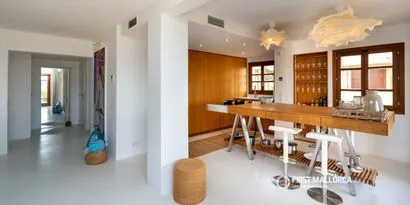 Inmobiliaria picture 0 Ref. Nº. 84310 — photo 7