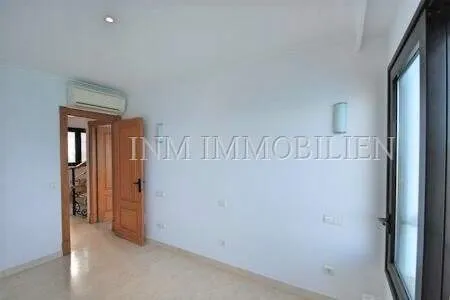 192m² semi-detached house with 5 rooms and pool for rent — photo 7