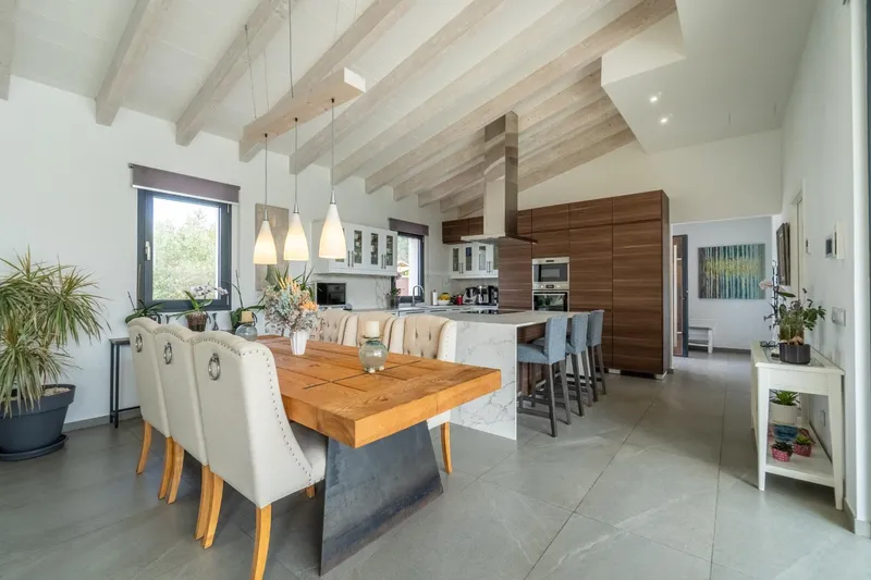 Modern-style villa — photo 5