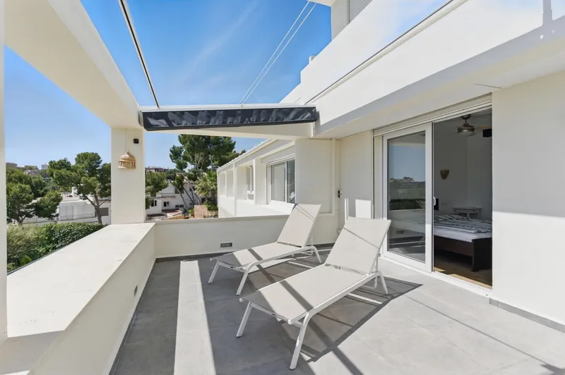 Garden apartment for sale in Cas Català – sea views over the Bay of Palma, private garden and direct pool access — photo 5