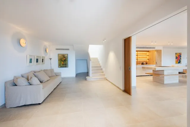 Magnificent, renovated villa with incredible sea views for sale in Pollensa, North Mallorca — photo 10
