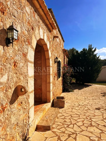 Stunning Country House with Holiday License in Santanyi — photo 5
