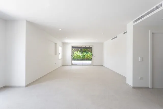 Fully renovated golfside villa for sale in Nova Santa Ponsa, Southwest Mallorca — photo 3