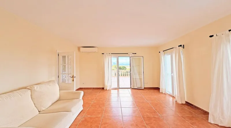 Renovation Opportunity with Open Views in El Toro — photo 4