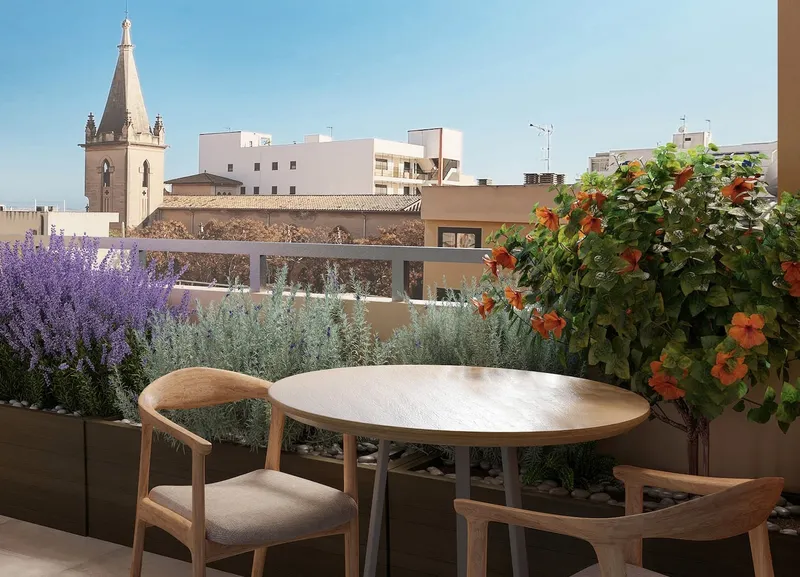 Renovated apartment for sale in Santa Catalina, in a quiet location, with a terrace — photo 1