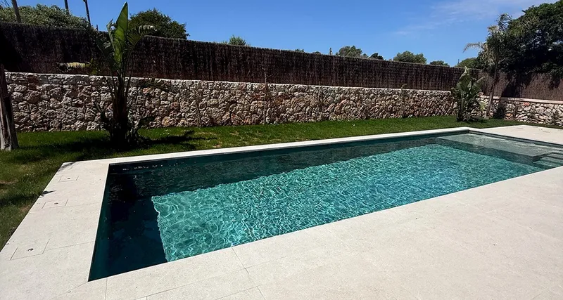 Exclusive new-build villa with pool in Cala Llombards — photo 12