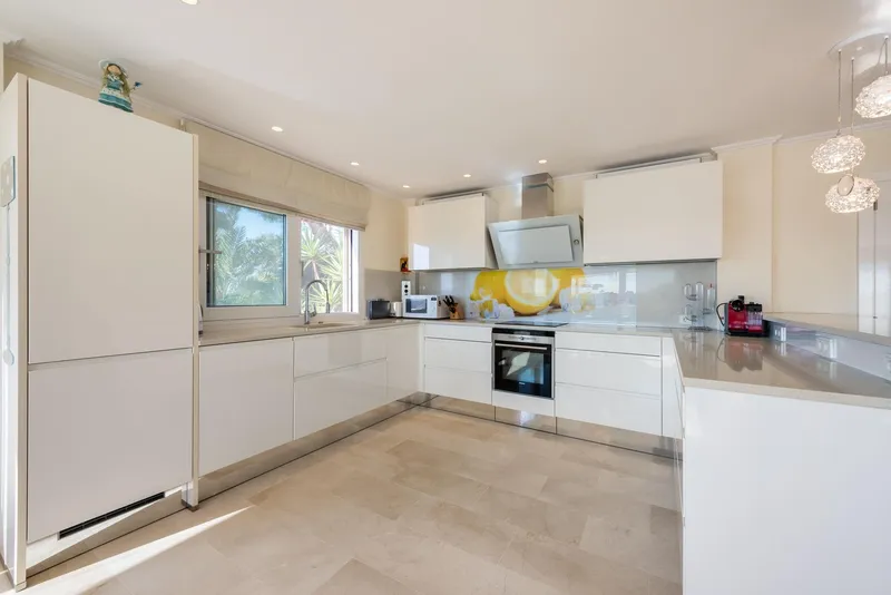 Villa for sale with panoramic sea views in Costa de la Calma — photo 10