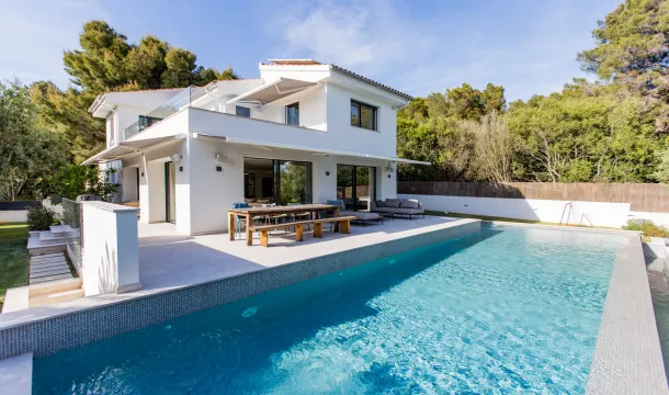 Modern villa, in a quiet area, near the beach of Bendinat — photo 8