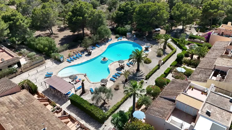 Casa con piscina en venta en CARRER DES MUSSOL 1 — photo 4