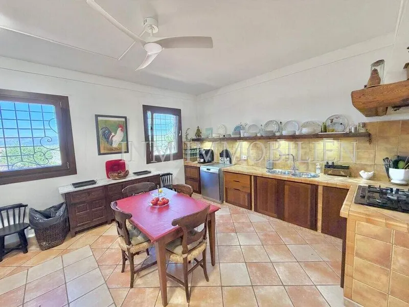 14.700m² Finca mit 6 Zimmern, Pool und Gästehaus zu kaufen — photo 9