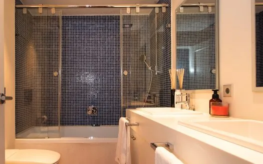 Luxury apartment in la Bonanova with sea views — photo 11