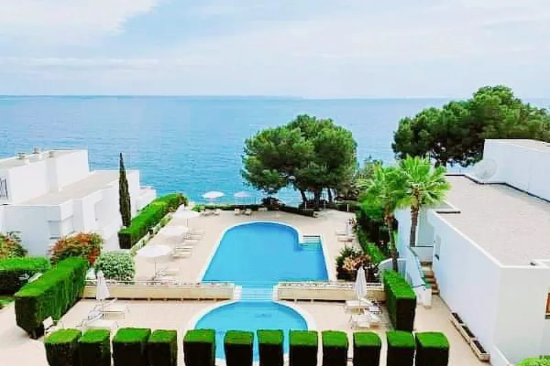 Illetas – Renting a renovated flat with sea views — photo 1