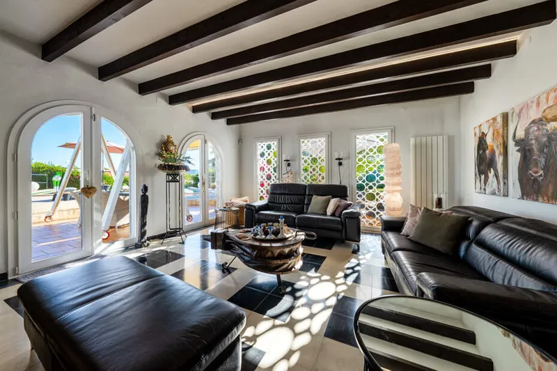 190m² Villa mit 7 Zimmern, Pool und Meerblick zu kaufen — photo 6