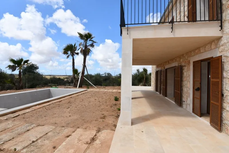 Modern and elegant newly built country house located just 1km from Santanyi — photo 4