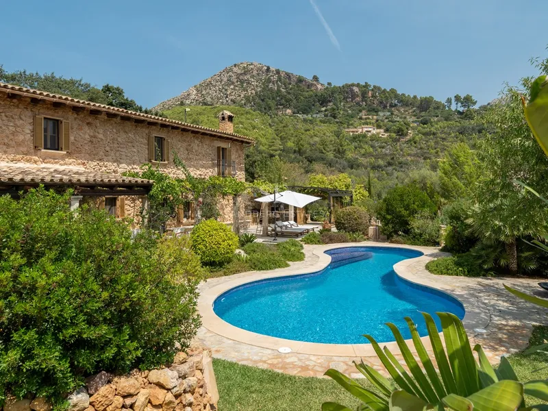 Charming Finca with Pool for Sale in Andratx — photo 2