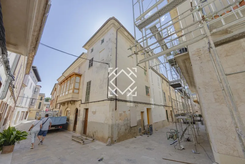 Charming town house for sale in the old town of Pollensa, Mallorca — photo 1