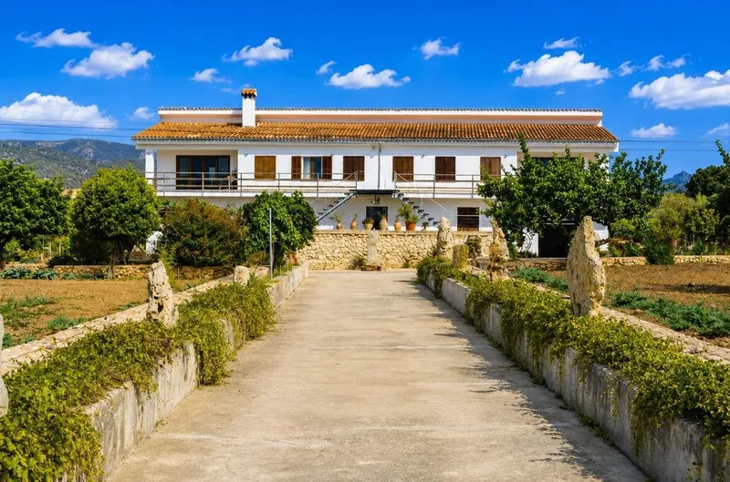Exclusive Mallorcan finca 1 km from the center of Inca — photo 11