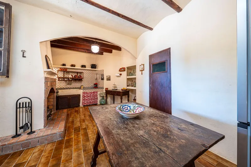 Mallorcan estate with views of Cabrera island and 40 hectares of land — photo 6