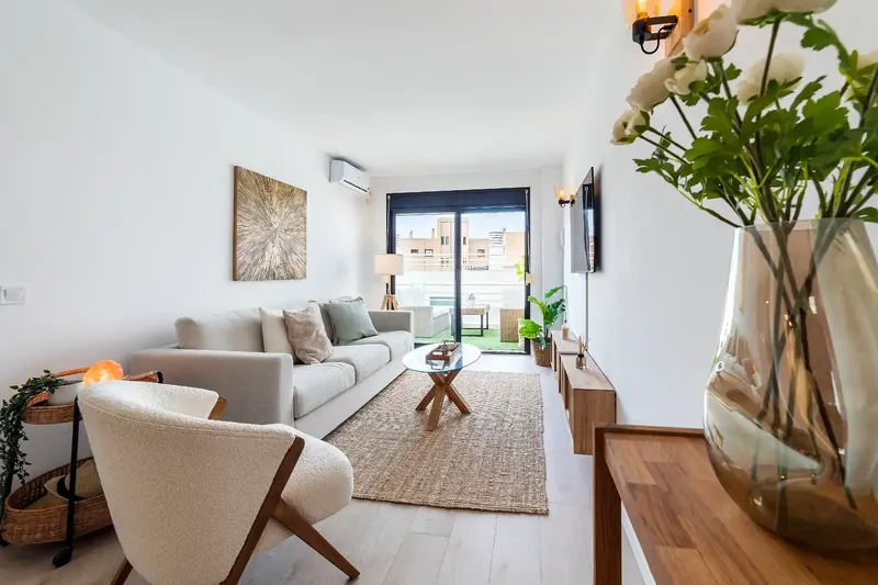Welcome to your new home in the sought-after area of Cala Major, Palma, a short walk from the beach, vibrant cafés, restaurants, and shops — photo 1