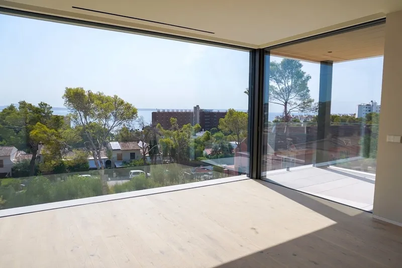 Exceptional newly built villa offering the very best in modern luxury — photo 10